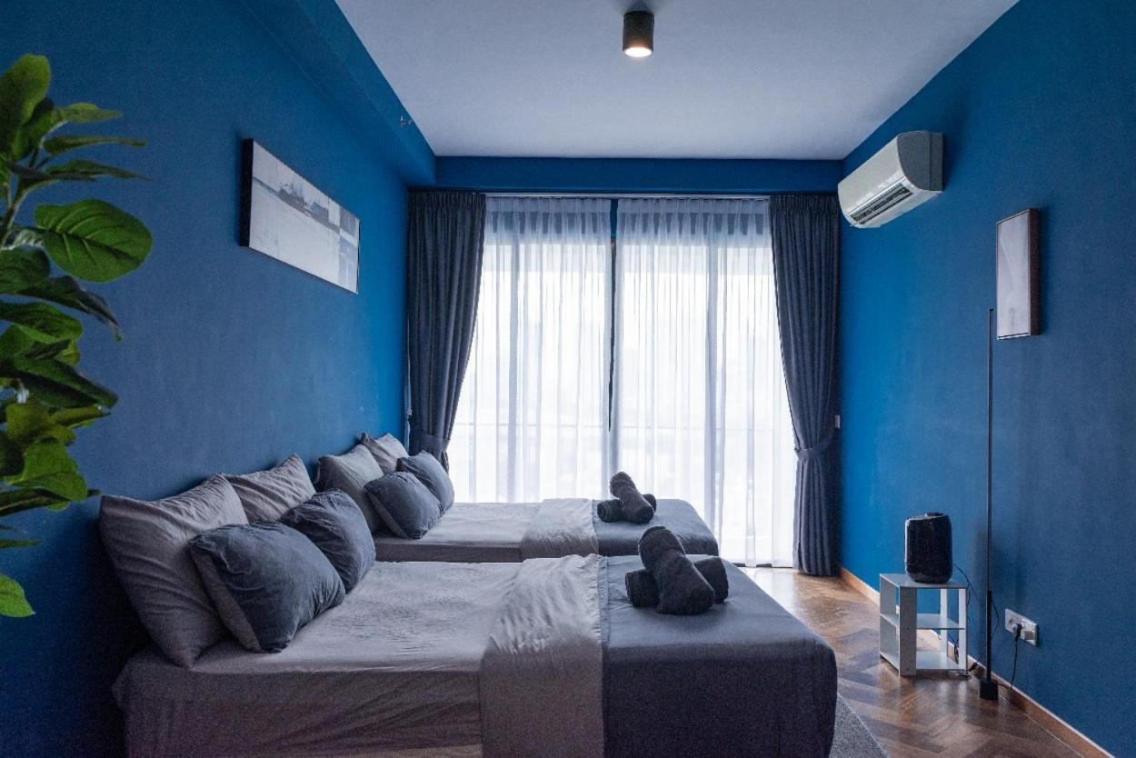 Deluxe Seaview Suite Twin Bed By The Only Bnb Tanjung Tokong Ngoại thất bức ảnh